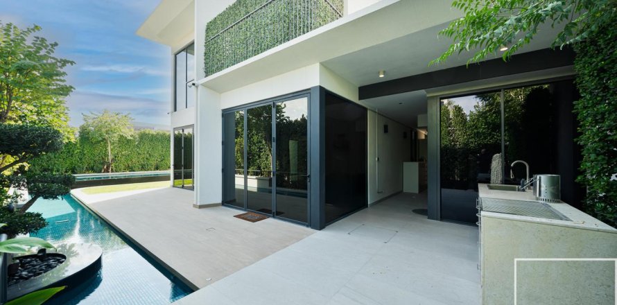 וילה ב Tilal Al Ghaf, Dubai, איחוד האמירויות 4 חדרי שינה, 554 מ"ר מספר 680867