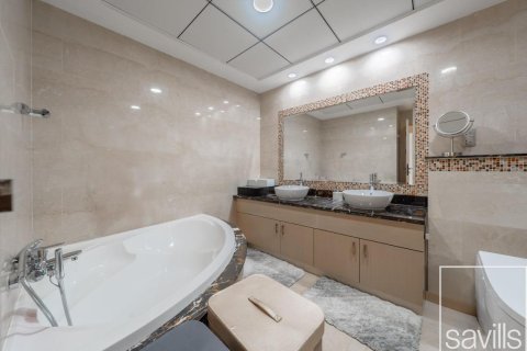 Attico in vendita a Palm Jumeirah, Dubai, EAU 3 camere da letto, 583 mq. № 680712 - foto 7