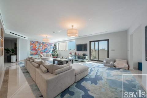 Attico in vendita a Palm Jumeirah, Dubai, EAU 3 camere da letto, 583 mq. № 680712 - foto 2