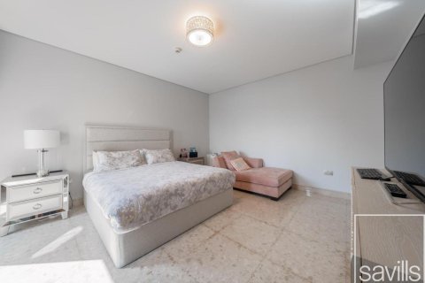 Attico in vendita a Palm Jumeirah, Dubai, EAU 3 camere da letto, 583 mq. № 680712 - foto 13