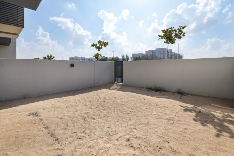 Willa do wynajęcia w Dubai Land, Dubai, ZEA 3 sypialnie, 252 mkw., nr 695471 - zdjęcie 2