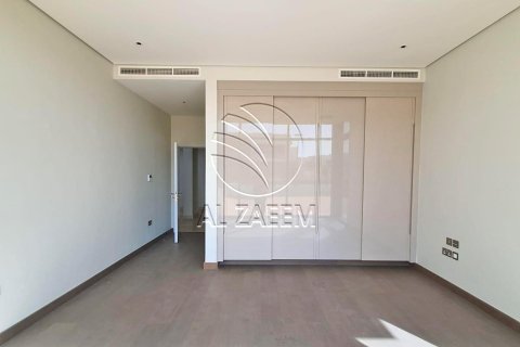 Villa sa Saadiyat Island, Abu Dhabi, UAE 4 silid-tulugan, 917 sq.m. № 615723 - larawan 6