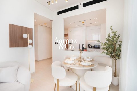 Apartamento en venta en Jumeirah Village Circle, Dubai, EAU 2 dormitorios, 159 m2 № 693688 - foto 9