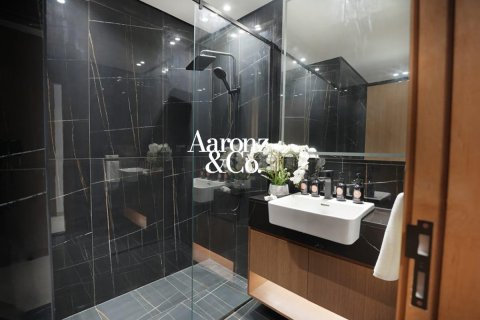 Apartamento en venta en Jumeirah Village Circle, Dubai, EAU 2 dormitorios, 159 m2 № 693688 - foto 22