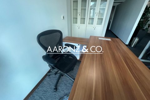 Jumeirah Lake Towers, Dubai, UAE의 임대용 사무실 99제곱미터 번호 693690 - 사진 11