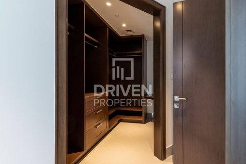 Apartment in Downtown Dubai (Downtown Burj Dubai), UAE 2 bedrooms, 156 sq.m. № 684381 - photo 17