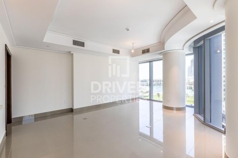 Apartment in Downtown Dubai (Downtown Burj Dubai), UAE 2 bedrooms, 156 sq.m. № 684381 - photo 4