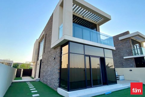 Villa in Dubai, UAE 5 bedrooms, 420.5 sq.m. № 632808 - photo 1