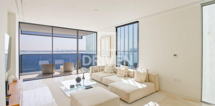 Apartment in Palm Jumeirah, Dubai, UAE 2 bedrooms, 184 sq.m. № 602673