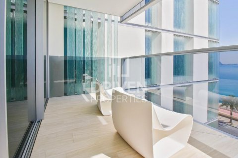 Apartment in Palm Jumeirah, Dubai, UAE 2 bedrooms, 184 sq.m. № 602673 - photo 18