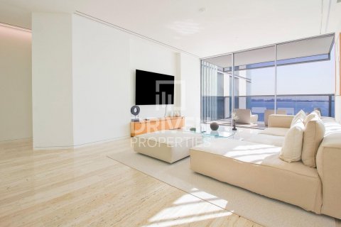 Apartment in Palm Jumeirah, Dubai, UAE 2 bedrooms, 184 sq.m. № 602673 - photo 2