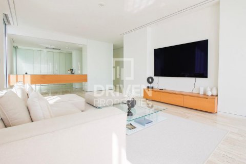 Apartment in Palm Jumeirah, Dubai, UAE 2 bedrooms, 184 sq.m. № 602673 - photo 13