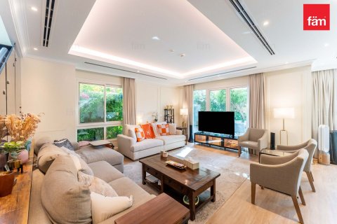 Vila di Al Barsha, Dubai, UEA 3 kamar tidur, 323.5 m2 nomor 710253 - foto 20