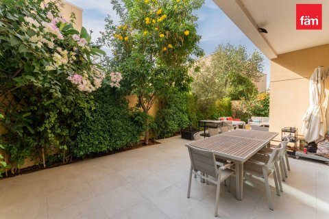 Vila di Al Barsha, Dubai, UEA 3 kamar tidur, 323.5 m2 nomor 710253 - foto 27