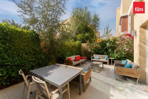 Vila di Al Barsha, Dubai, UEA 3 kamar tidur, 323.5 m2 nomor 710253 - foto 25