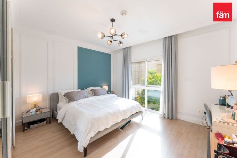 Vila di Al Barsha, Dubai, UEA 3 kamar tidur, 323.5 m2 nomor 710253 - foto 21