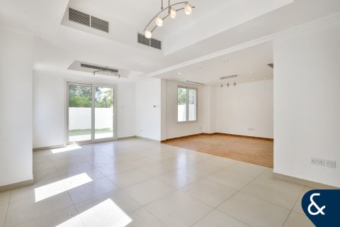 Villa in The Springs, Dubai, UAE 3 bedrooms, 210 sq.m. № 667130 - photo 2