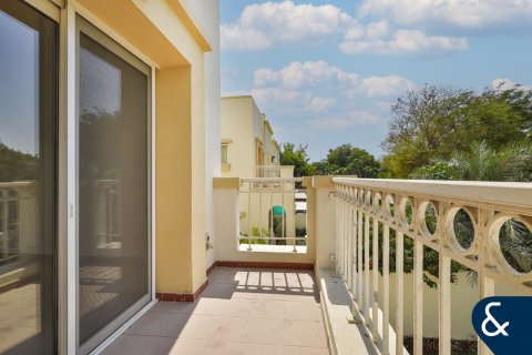 Villa in The Springs, Dubai, UAE 3 bedrooms, 210 sq.m. № 667130 - photo 17