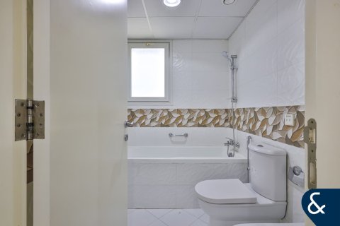 Villa in The Springs, Dubai, UAE 3 bedrooms, 210 sq.m. № 667130 - photo 16