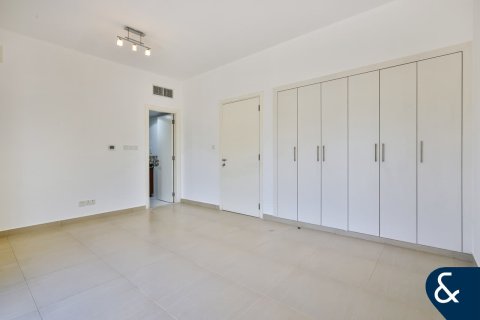 Villa in The Springs, Dubai, UAE 3 bedrooms, 210 sq.m. № 667130 - photo 14