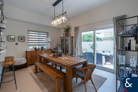 Willa na sprzedaż w Dubai Land, Dubai, ZEA 4 sypialnie, 309 mkw., nr 667129 - zdjęcie 5