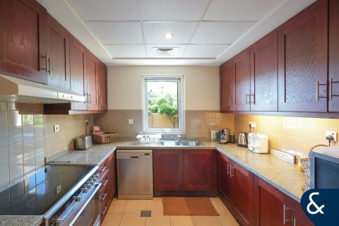 Vila u Arabian Ranches, Dubai, UAE 4 spavaćih soba, 273 m2 Br. 667131 - fotografija 3