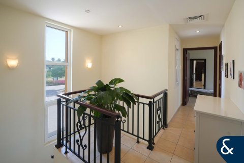 Vila u Arabian Ranches, Dubai, UAE 4 spavaćih soba, 273 m2 Br. 667131 - fotografija 10