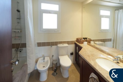 Vila u Arabian Ranches, Dubai, UAE 4 spavaćih soba, 273 m2 Br. 667131 - fotografija 8