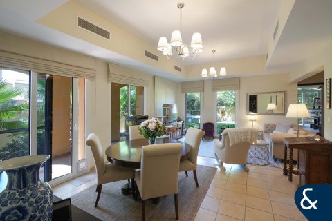 Vila u Arabian Ranches, Dubai, UAE 4 spavaćih soba, 273 m2 Br. 667131 - fotografija 1