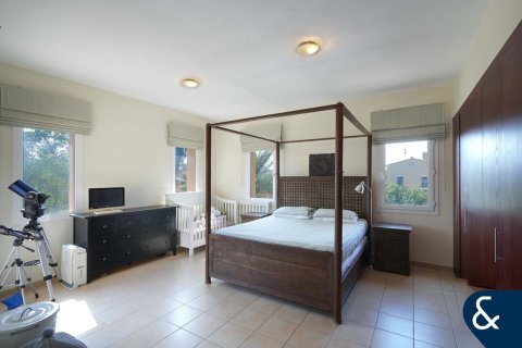 Vila u Arabian Ranches, Dubai, UAE 4 spavaćih soba, 273 m2 Br. 667131 - fotografija 7