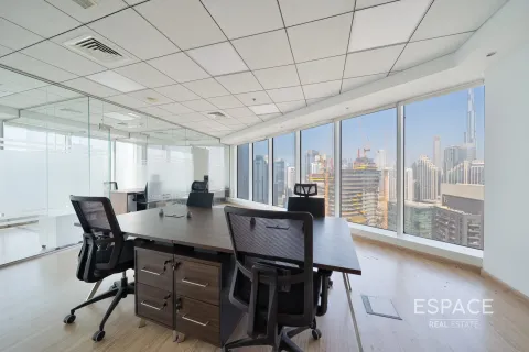 Oficiu de închiriat în Business Bay, Dubai, EAU 118 mp. №650187 - poză 1