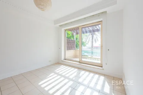 Vilë në Dubai Marina, Emiratet e Bashkuara Arabe 3 dhoma gjumi, 316 m2. № 650189 - Foto 10