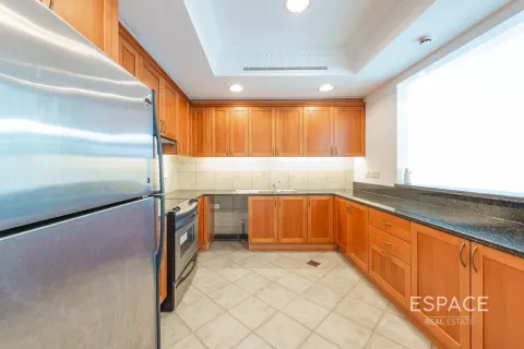 Vilë në Dubai Marina, Emiratet e Bashkuara Arabe 3 dhoma gjumi, 316 m2. № 650189 - Foto 6