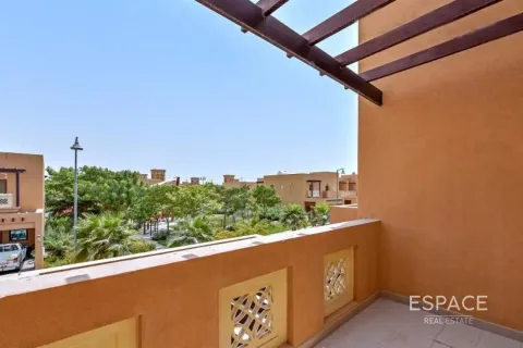 Városi lakóépület itt: Al Furjan, Dubai, EAE, 3 hálószoba, 283 m², azonosító: 650188 - fénykép 12