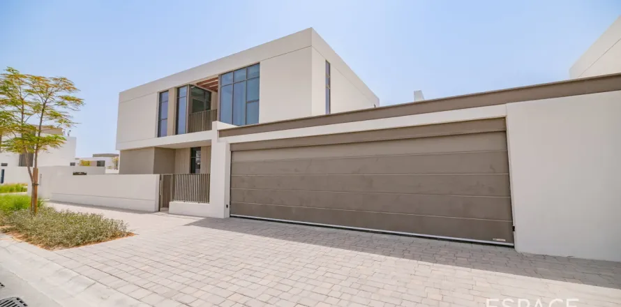Villa a Al Furjan, Dubai, EAU 5 camere da letto, 479 mq. № 650191