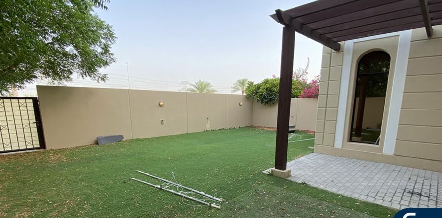 Vila v Mudon, Dubai, SAE 4 spálne, 353 m2 č. 667677