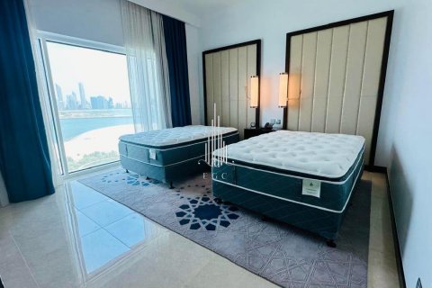 Apartment in The Marina, Abu Dhabi, UAE 2 bedrooms, 140.8 sq.m. № 591775 - photo 3
