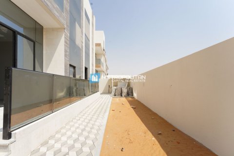 Villa in Al Shamkha, Abu Dhabi, UAE 8 bedrooms, 780 sq.m. № 659693 - photo 10