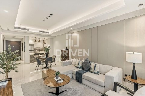 Business Bay, Dubai, संयुक्त अरब अमीरात में अपार्टमेंट, 2 बेडरूम, 125.98 वर्ग मीटर, संख्या 746689 - फ़ोटो 1
