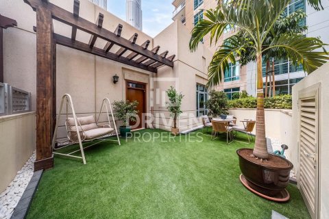 Apartment til leje i Downtown Dubai (Downtown Burj Dubai), Dubai, UAE 1 soveværelse, 90.02 kvm № 746687 - foto 6