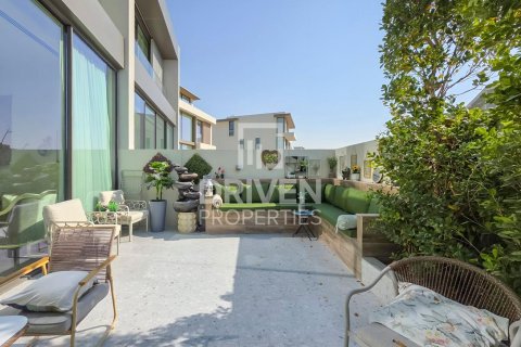 Casa urbana para arrendamento em Nadd Al Sheba, Dubai, EAU 3 quartos, 187.29 m2 № 746686 - foto 11