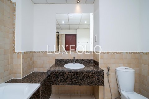Apartment in Jumeirah Beach Residence, Dubai, UAE 2 bedrooms, 131 sq.m. № 628177 - photo 14