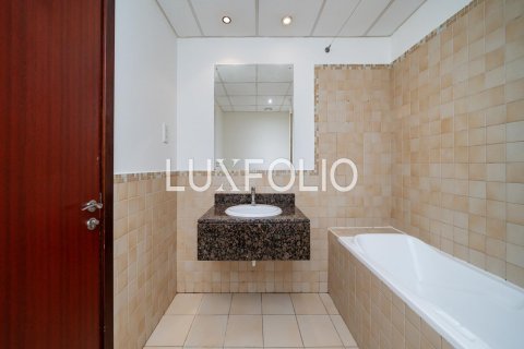 Apartment in Jumeirah Beach Residence, Dubai, UAE 2 bedrooms, 131 sq.m. № 628177 - photo 13