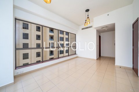 Apartment in Jumeirah Beach Residence, Dubai, UAE 2 bedrooms, 131 sq.m. № 628177 - photo 8