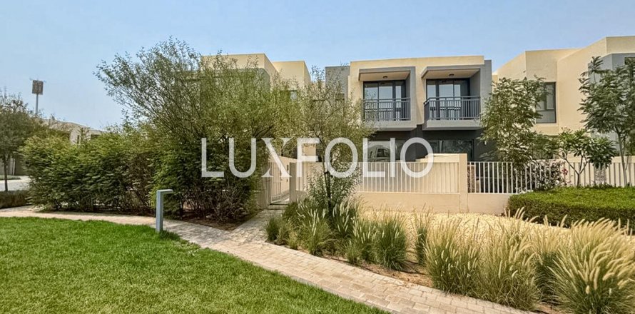 阿联酋 Dubai Dubai Hills Estate 联排别墅 3 卧, 194 平方米 , 编号 628271