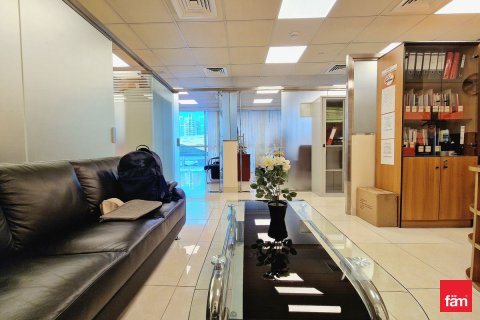 Oficiu de vânzare în Dubai, EAU 92.3 mp. №682139 - poză 13
