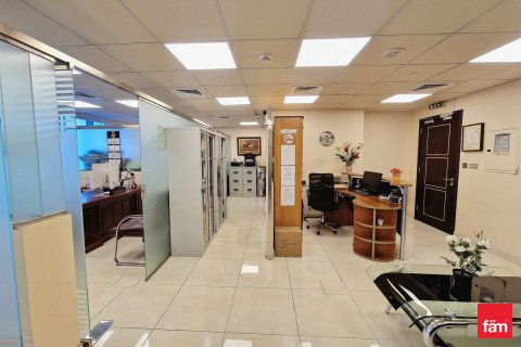 Oficiu de vânzare în Dubai, EAU 92.3 mp. №682139 - poză 3