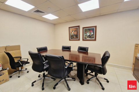 Oficiu de vânzare în Dubai, EAU 92.3 mp.  №682139 - poză 10