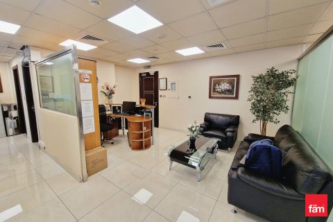 Oficiu de vânzare în Dubai, EAU 92.3 mp. №682139 - poză 7