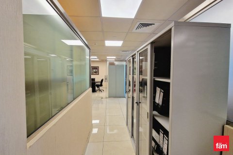 Oficiu de vânzare în Dubai, EAU 92.3 mp. №682139 - poză 14